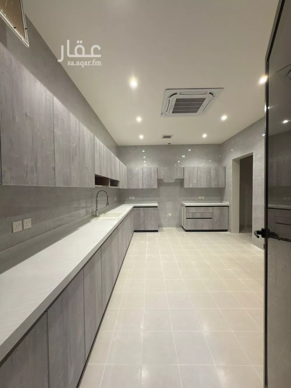 6 bedroom villa in Al Malqa, Riyadh 14