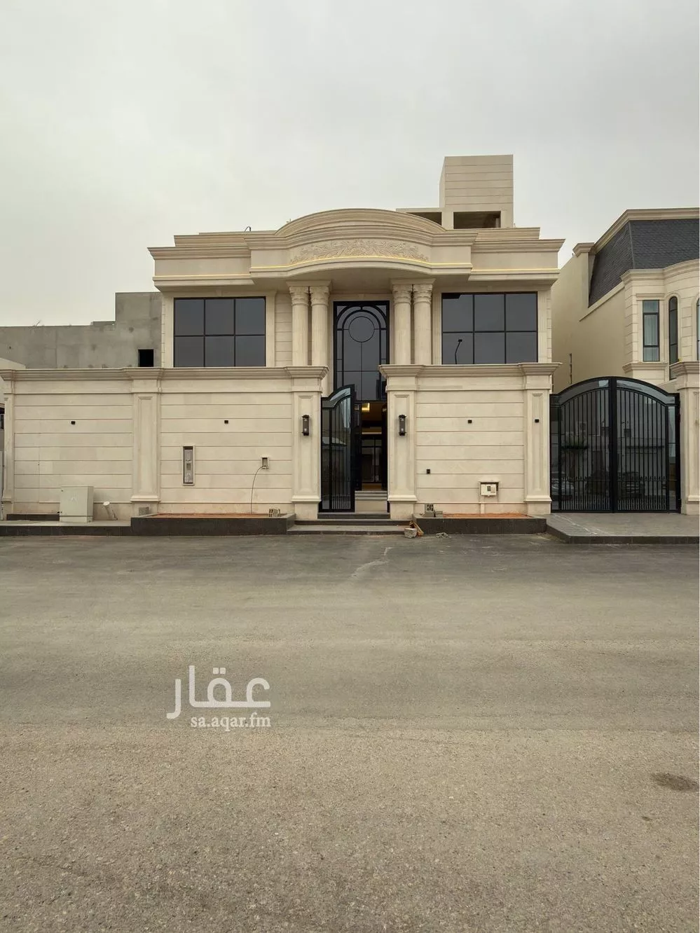 8 bedroom villa in Al Qairawan 1