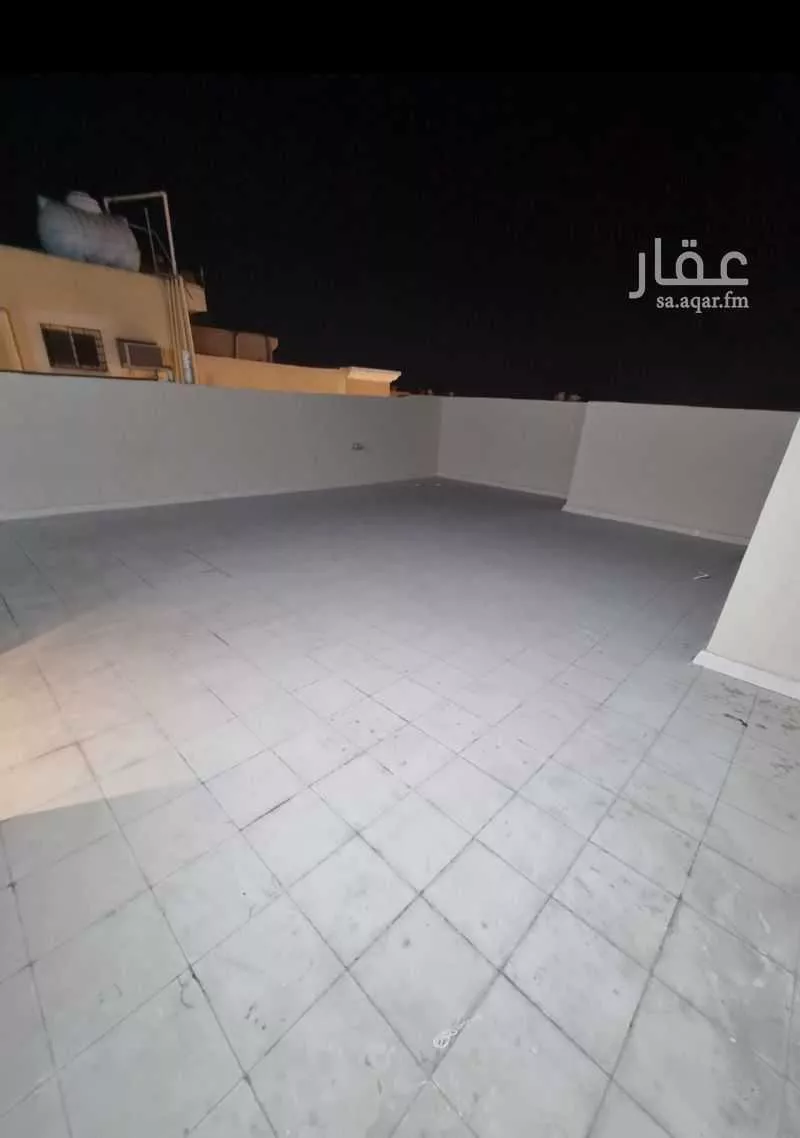5 bedroom duplex in Dahiat King Fahd 3