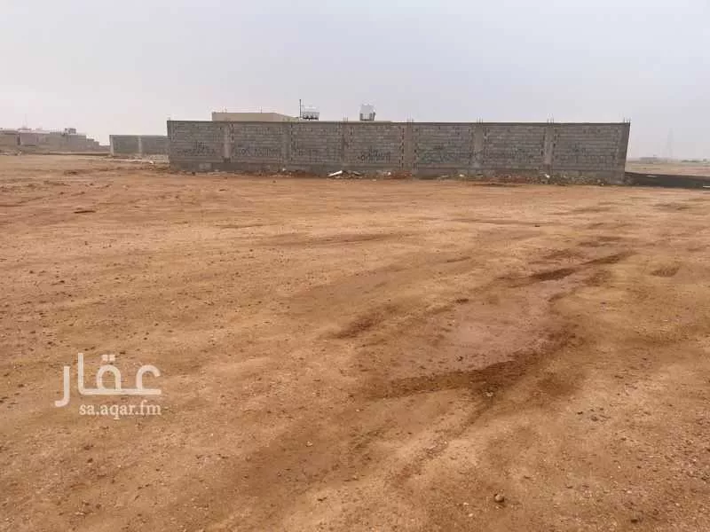 900 sqm land in Ash Sharq 2