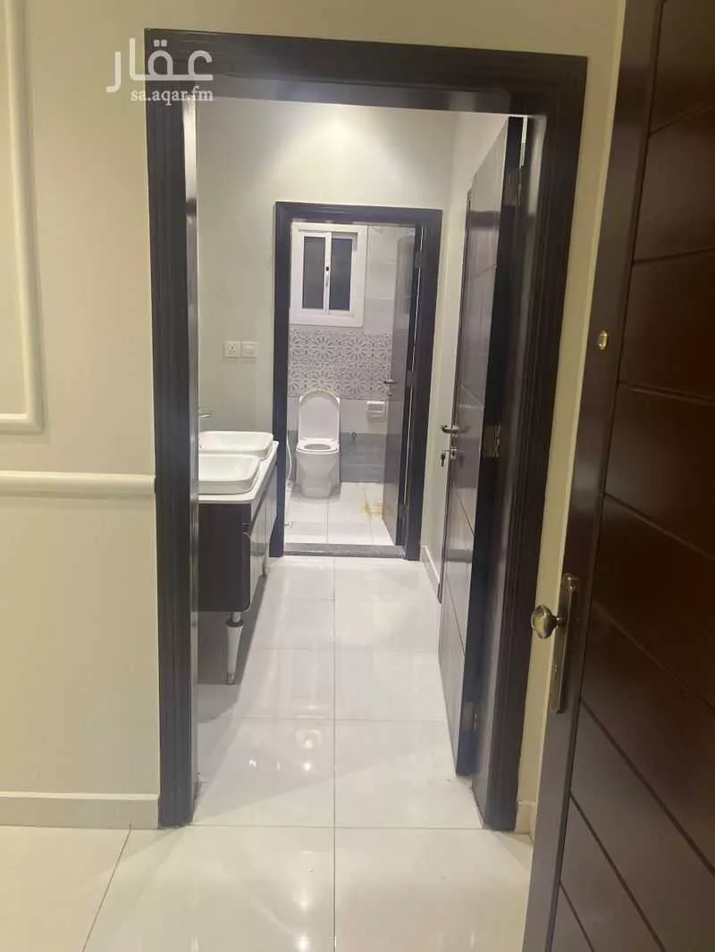 شقة 5 غرف في الواحة 4