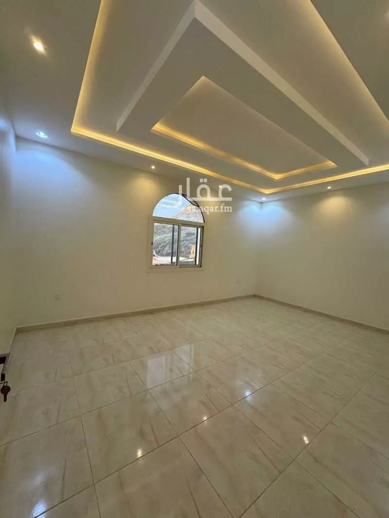 5 bedroom building in Al Adl, Makkah 12