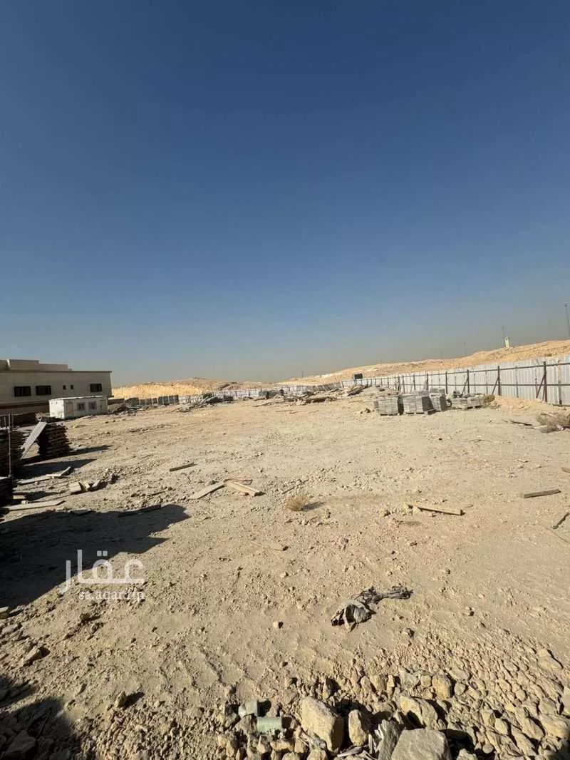 أرض 1776 م² في المصانع 5