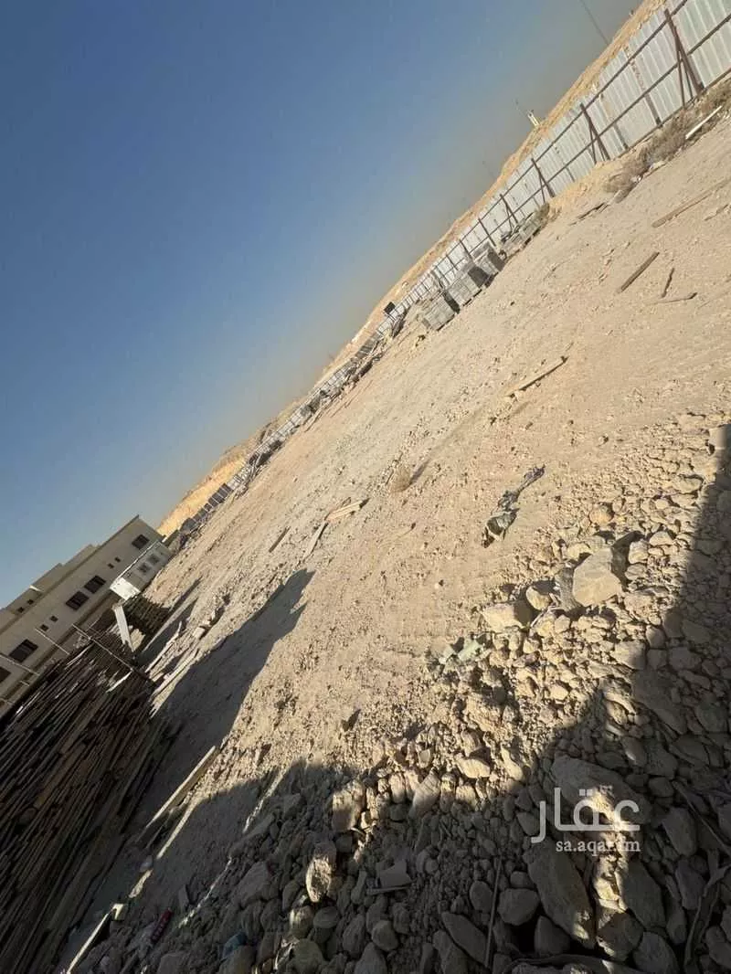 أرض 1776 م² في المصانع 3