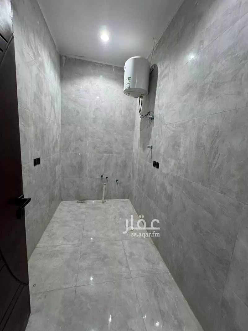 عمارة 750 م² في بدر 4