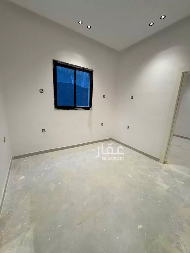 70 bedroom building in Badr, Riyadh 10