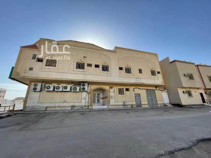 عمارة 2520 م² في بدر 2