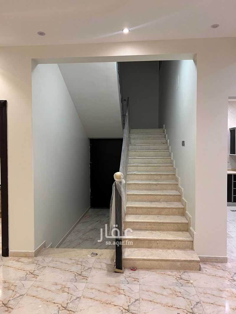 6 bedroom villa in Al Sahafah, Riyadh 6