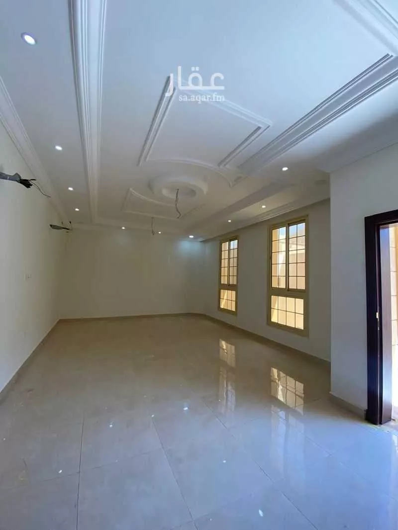 فيلا 5 غرف في الياقوت 2