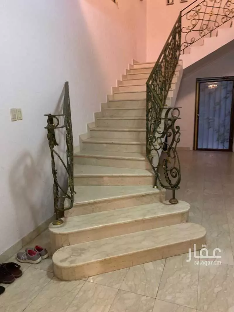 5 bedroom villa in Al Nuzhah, Eastern Province 18