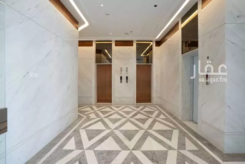 875 sqm building in Al Nuzhah 3