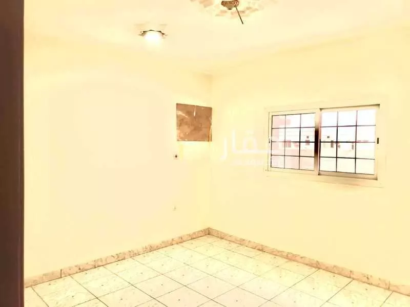3 bedroom apartment in Al Sharafiyah, Jeddah 10