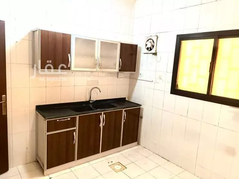 34 bedroom building in Al Aziziyah, Jeddah 6