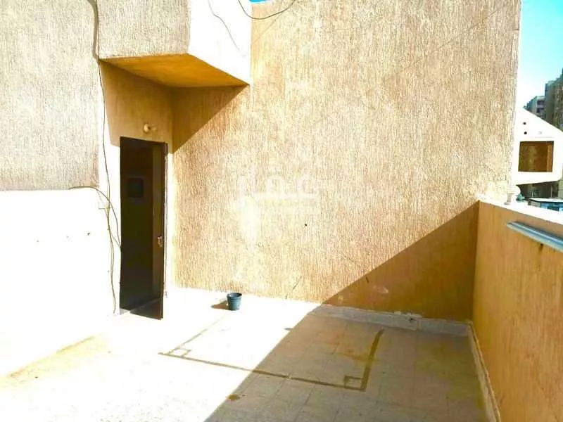 3 bedroom apartment in Al Sharafiyah, Jeddah 11