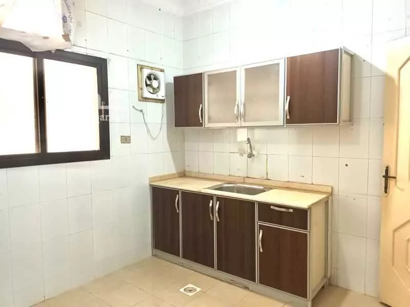34 bedroom building in Al Aziziyah, Jeddah 17