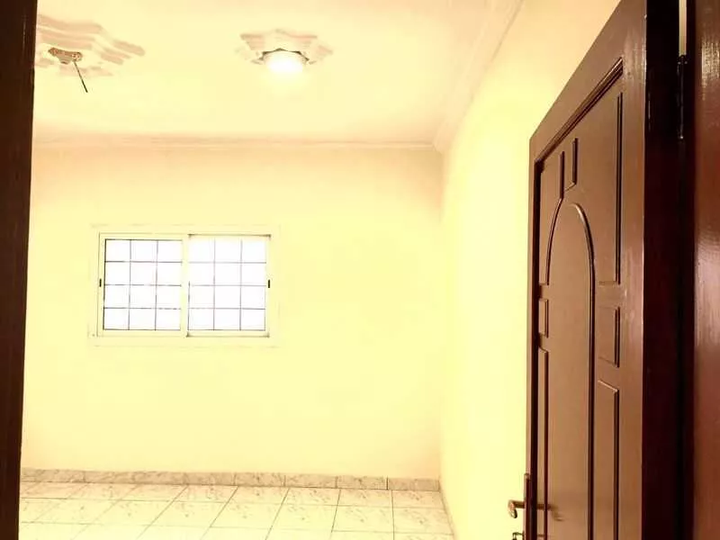 3 bedroom apartment in Al Sharafiyah, Jeddah 7