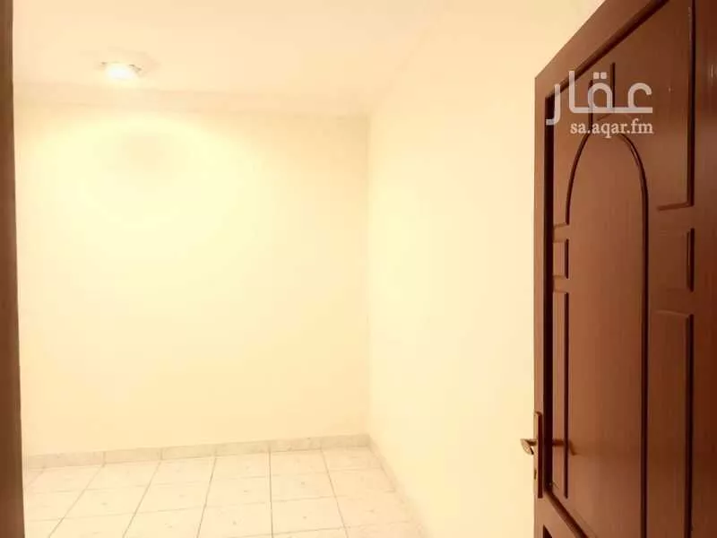 3 bedroom apartment in Al Sharafiyah, Jeddah 12