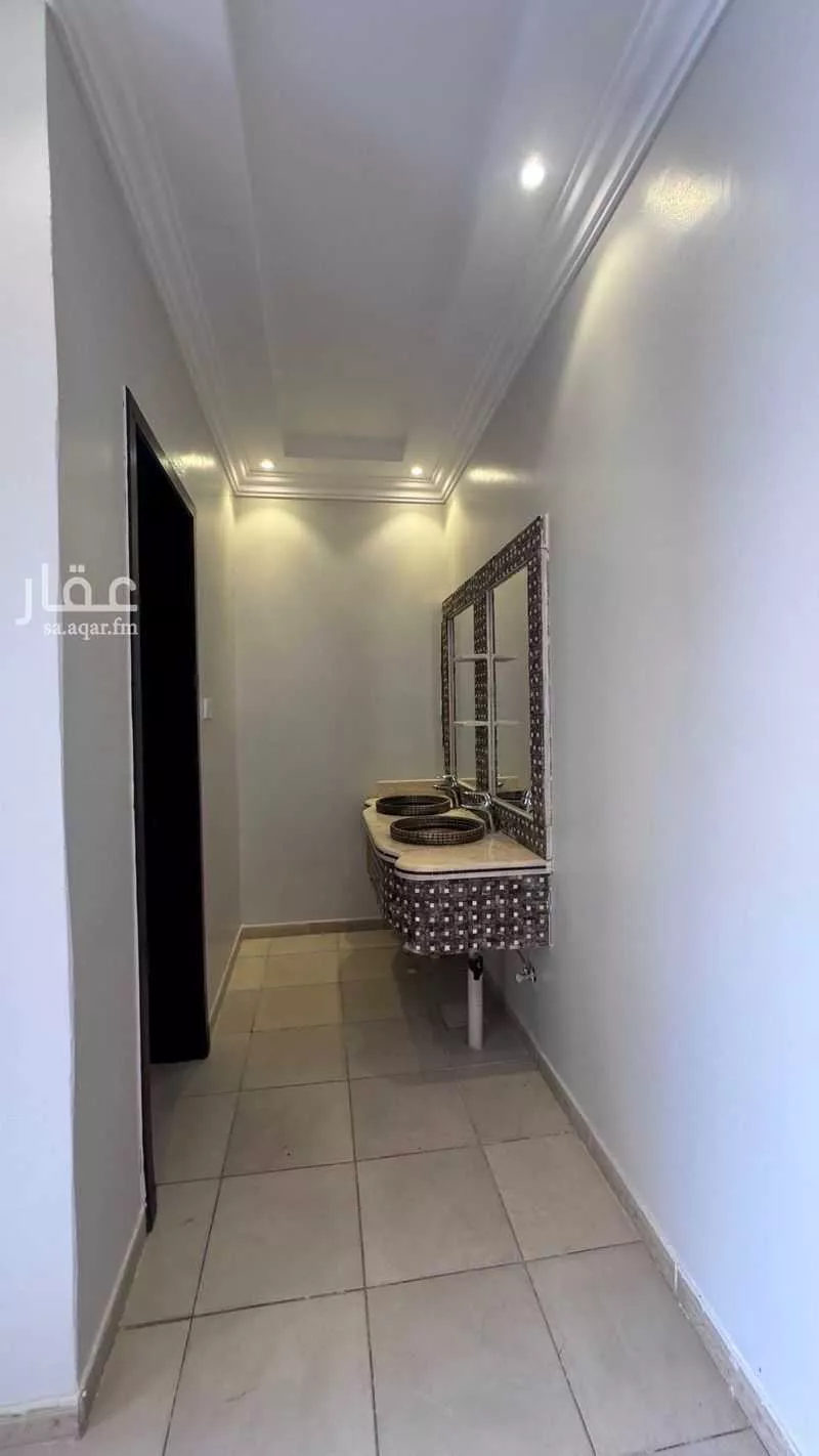4 bedroom floor in Al Munsiyah 5