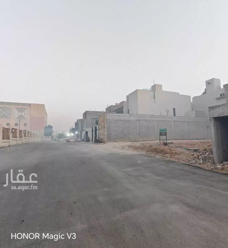 أرض 425 م² في النخيل 3