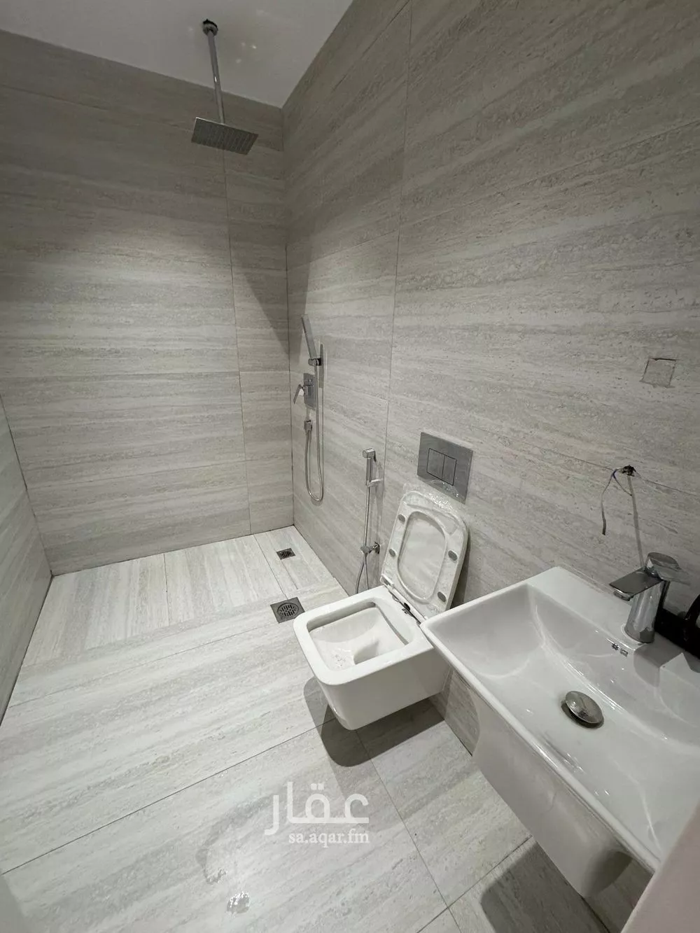 عمارة 800 م² في المغرزات 3