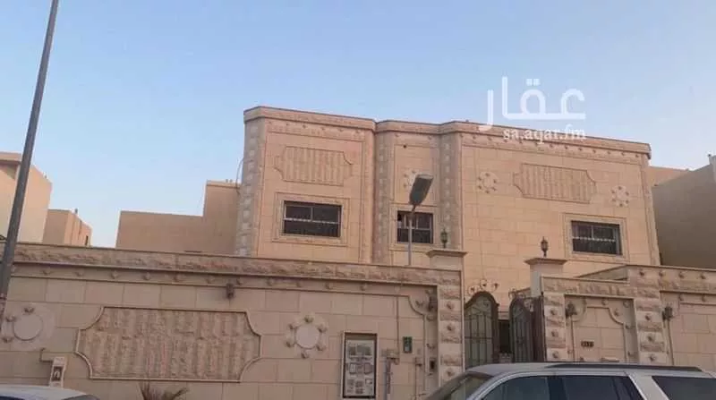 فيلا 7 غرف في الخليج