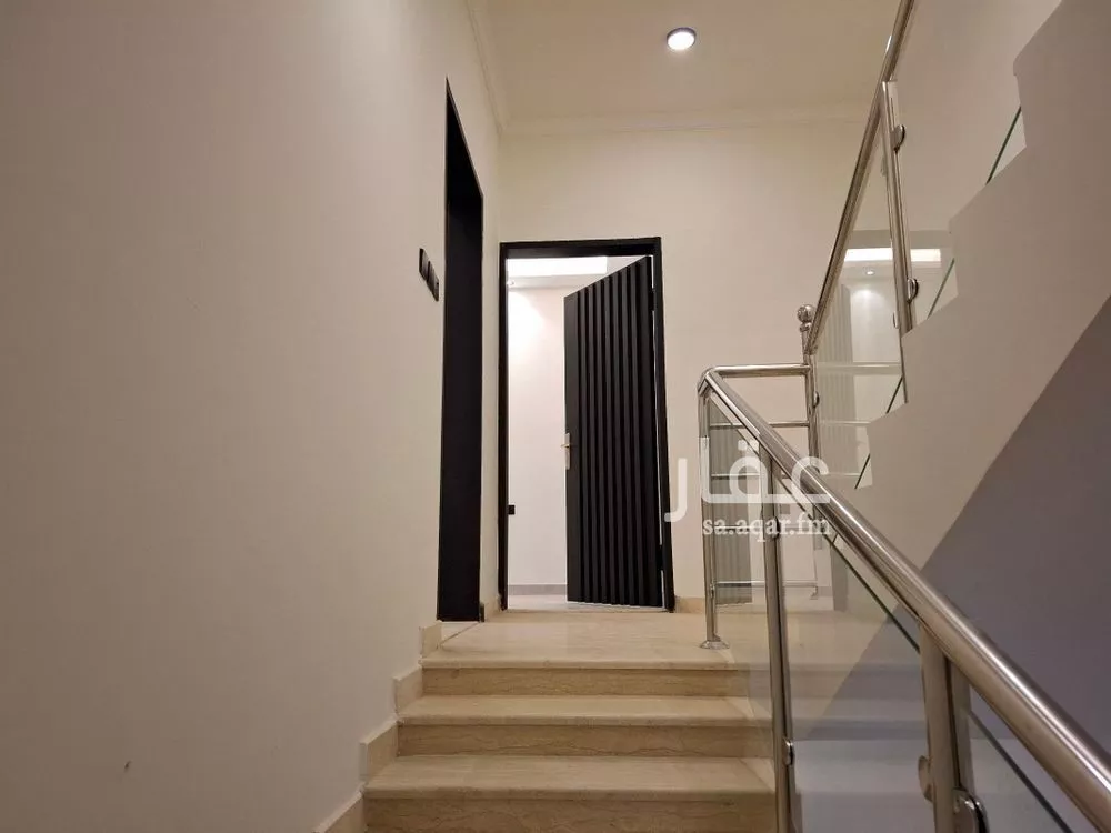 5 bedroom floor in Badr 5