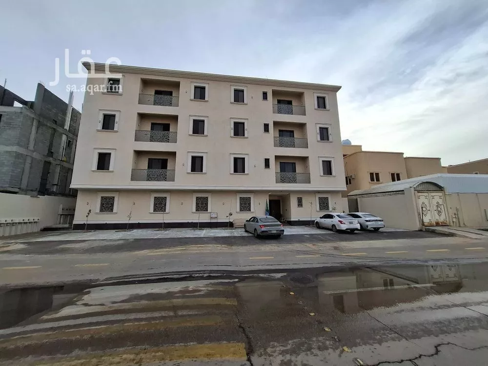 4 bedroom apartment in Al Marwa 1