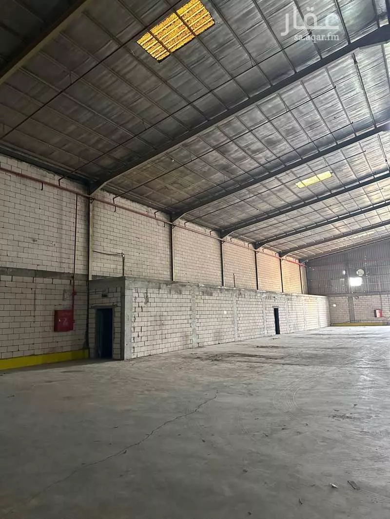 مستودع 1200 م² في المشاعل 3
