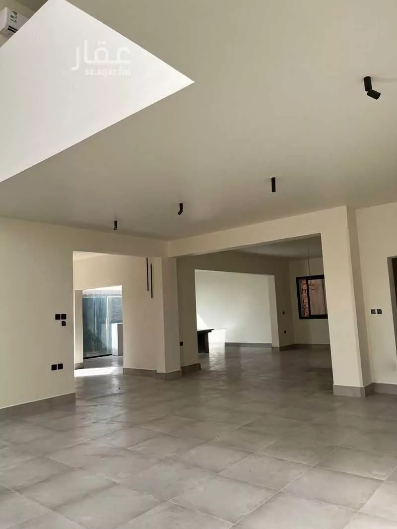 فيلا 7 غرف في السعادة 3