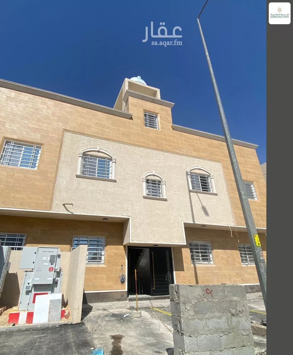 1155 sqm building in Al Aziziyah 1