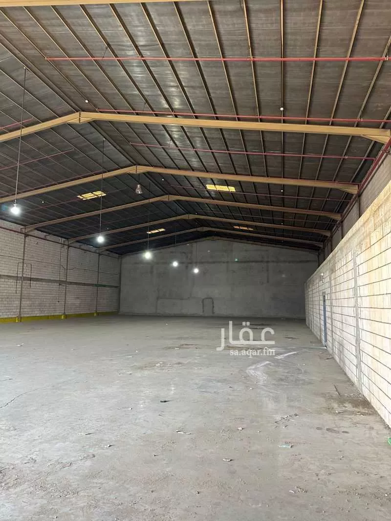 مستودع 1200 م² في المشاعل 5