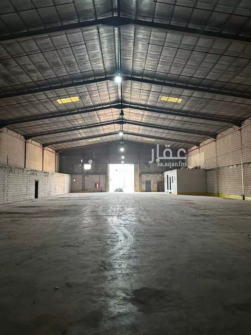 مستودع 1200 م² في المشاعل 2