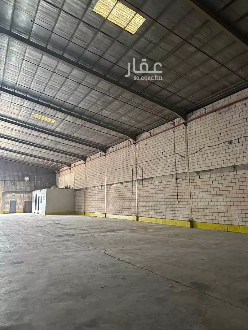 مستودع 1200 م² في المشاعل 4