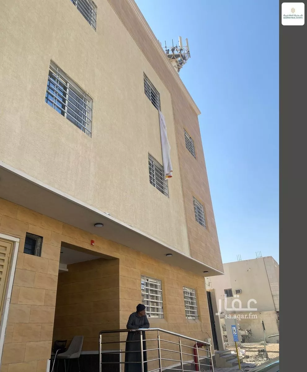 عقار 36 غرف في العزيزية، الرياض 23