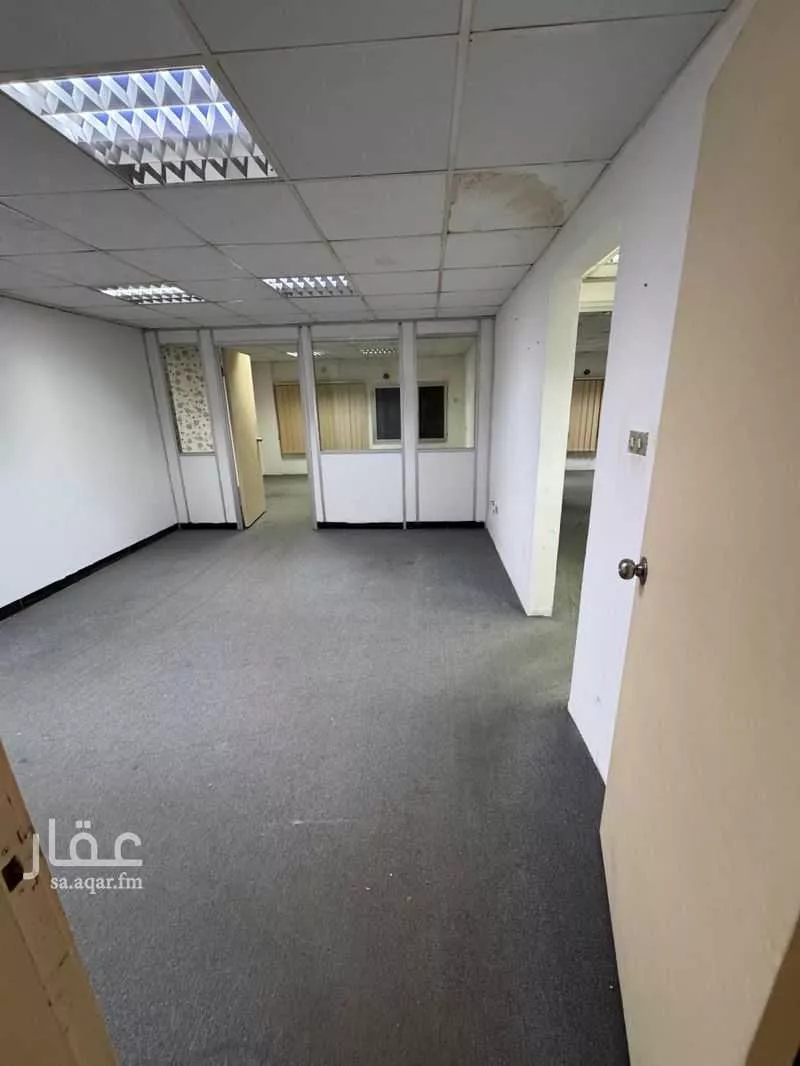 7 bedroom office in North Al Khobar, Eastern Province 4