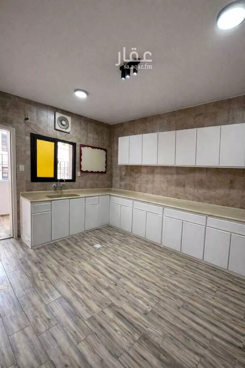 2 bedroom apartment in Al Aqrabiyah, Eastern Province 7