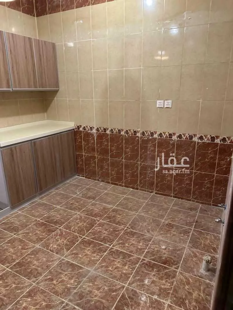 شقة 4 غرف في المنتزه 4