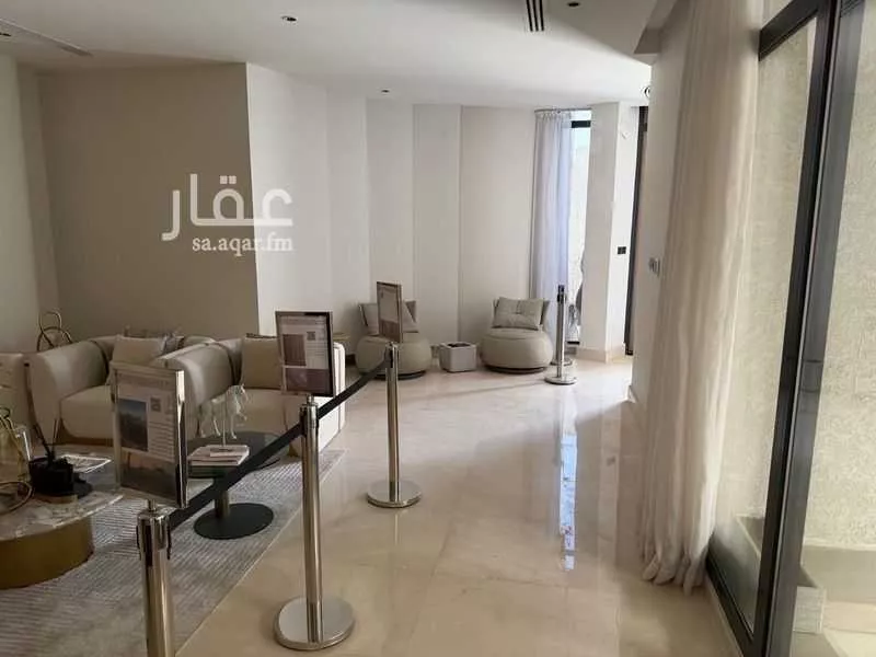 فيلا 6 غرف في الصدفة 2