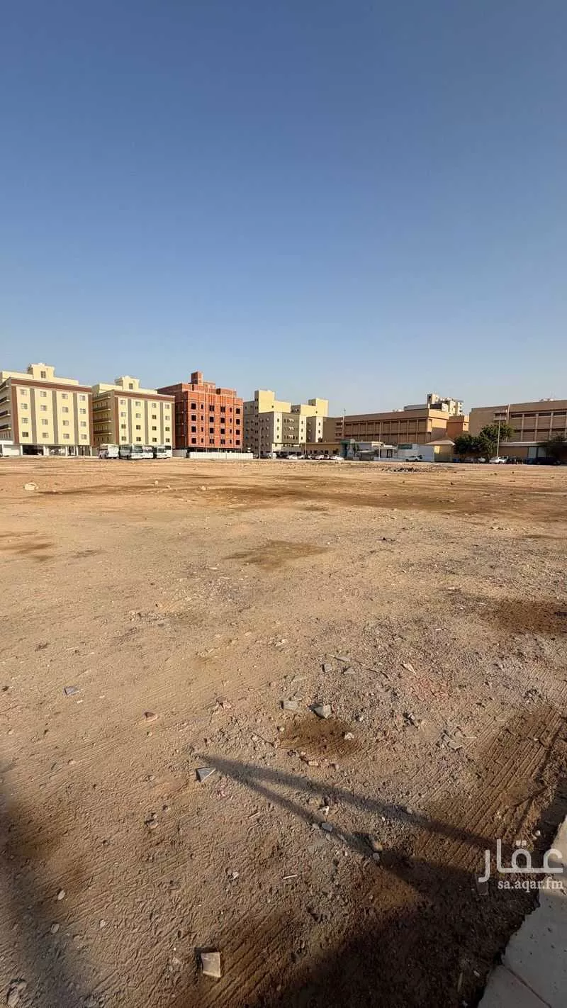 860 sqm land in Al Thaghr 2