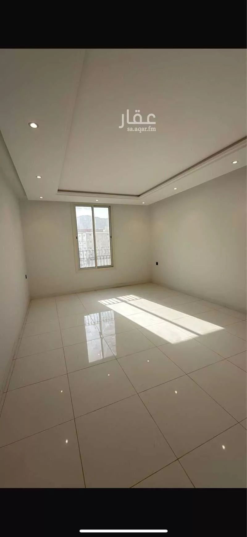 شقة 5 غرف في بطحاء قريش 3