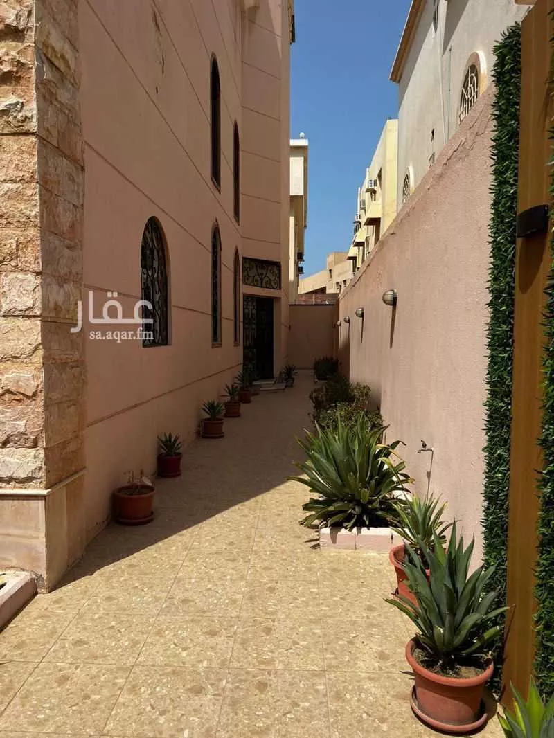 7 bedroom villa in Al Murjan 2