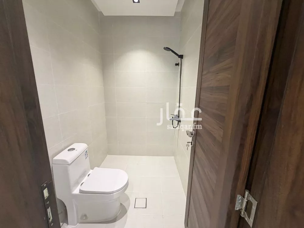 شقة 5 غرف في الشعلة 5