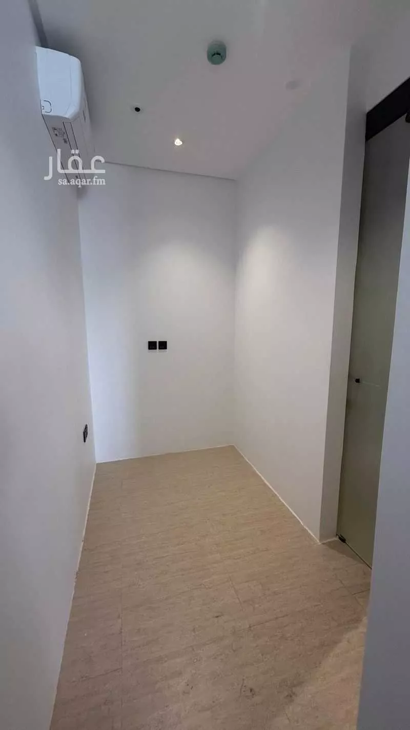 شقة 4 غرف في العارض 5