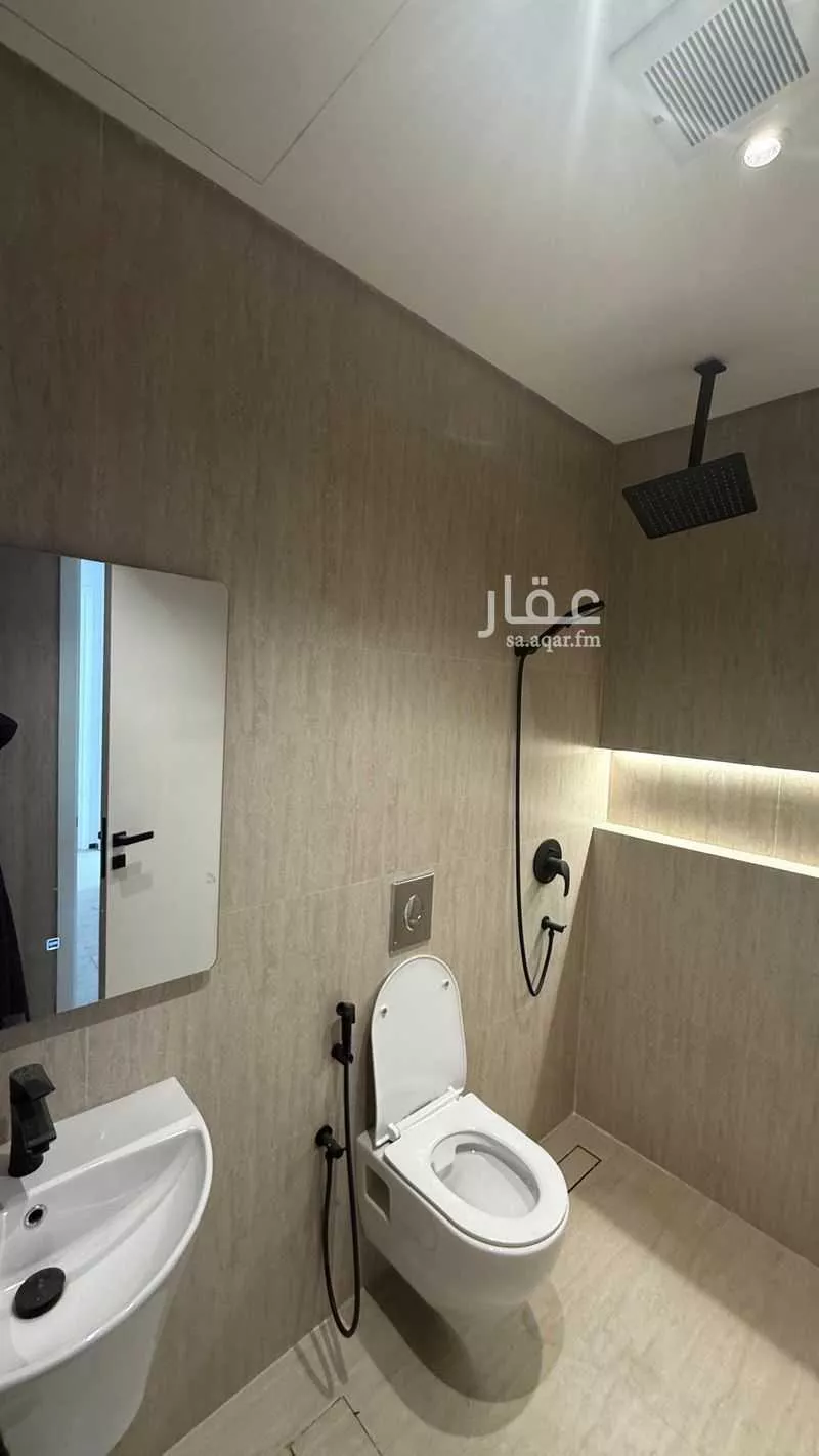 شقة 4 غرف في العارض 4