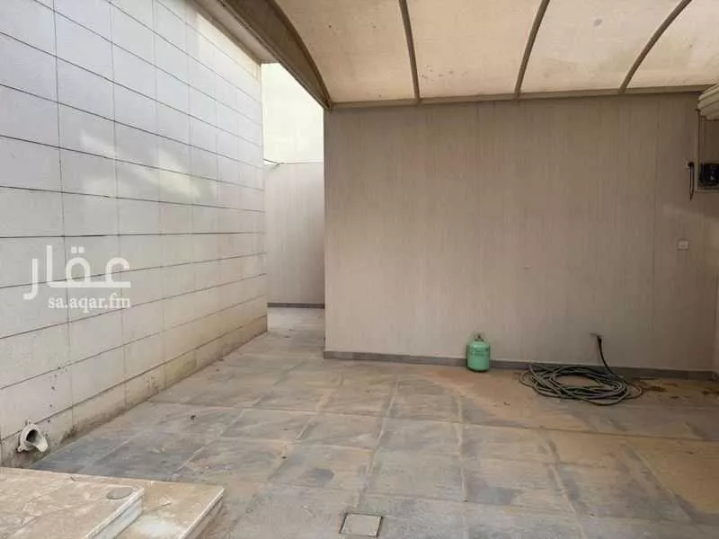 5 bedroom villa in Al Hada 3