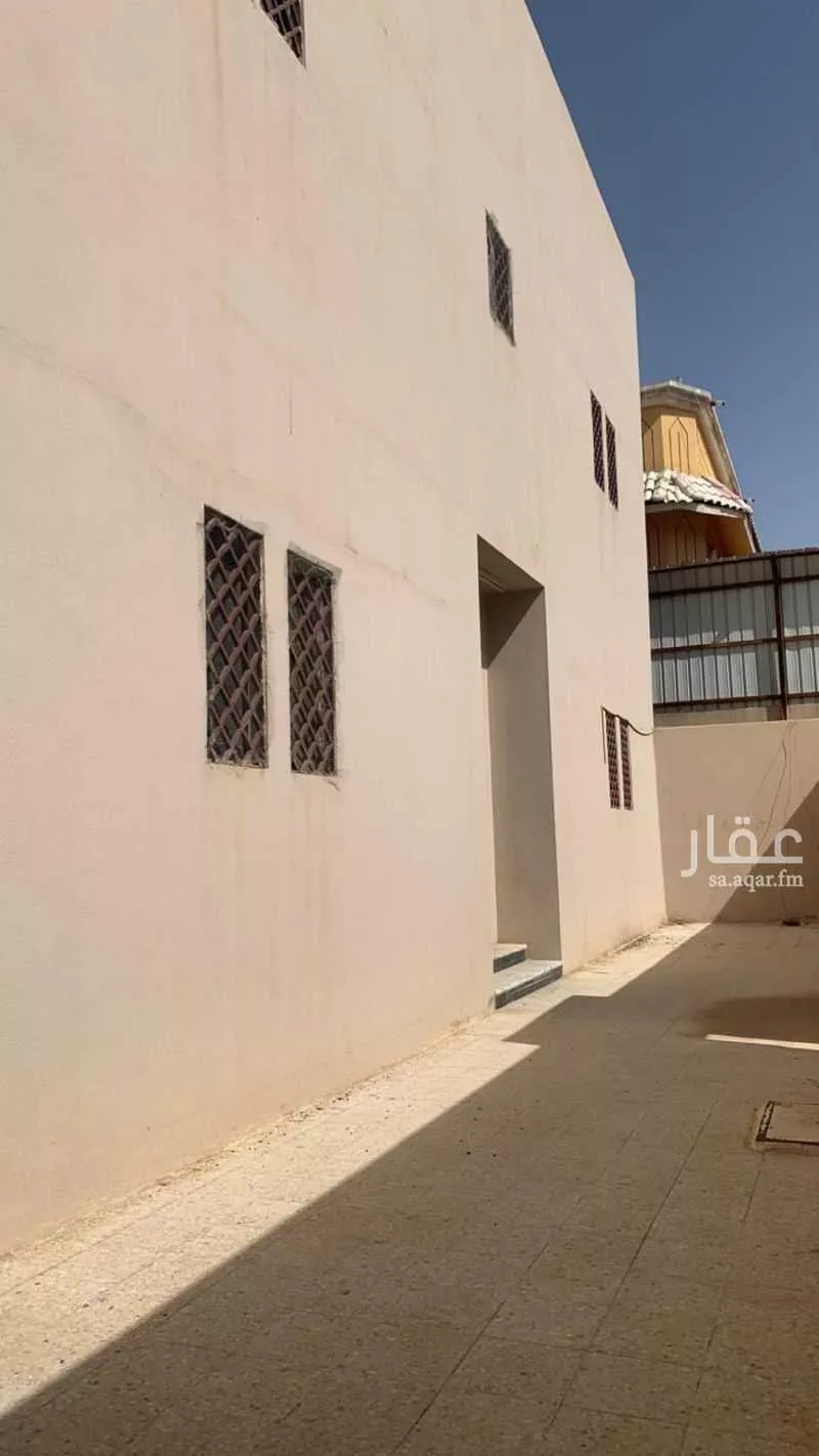 فيلا 10 غرف في العريجاء الغربية 5