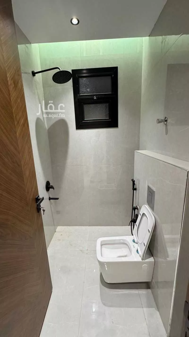 8 bedroom villa in Al Qairawan, Riyadh 8