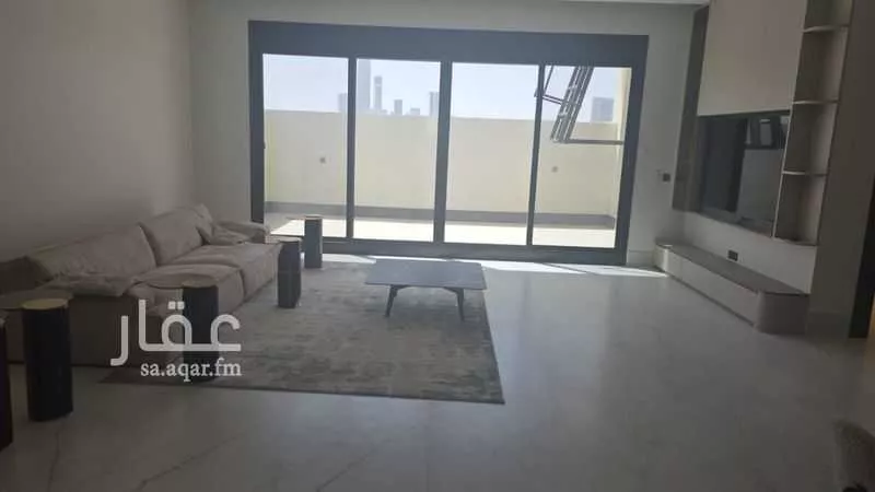 3 bedroom floor in Al Rabie 1