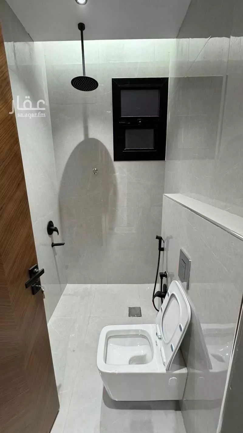 8 bedroom villa in Al Qairawan, Riyadh 19