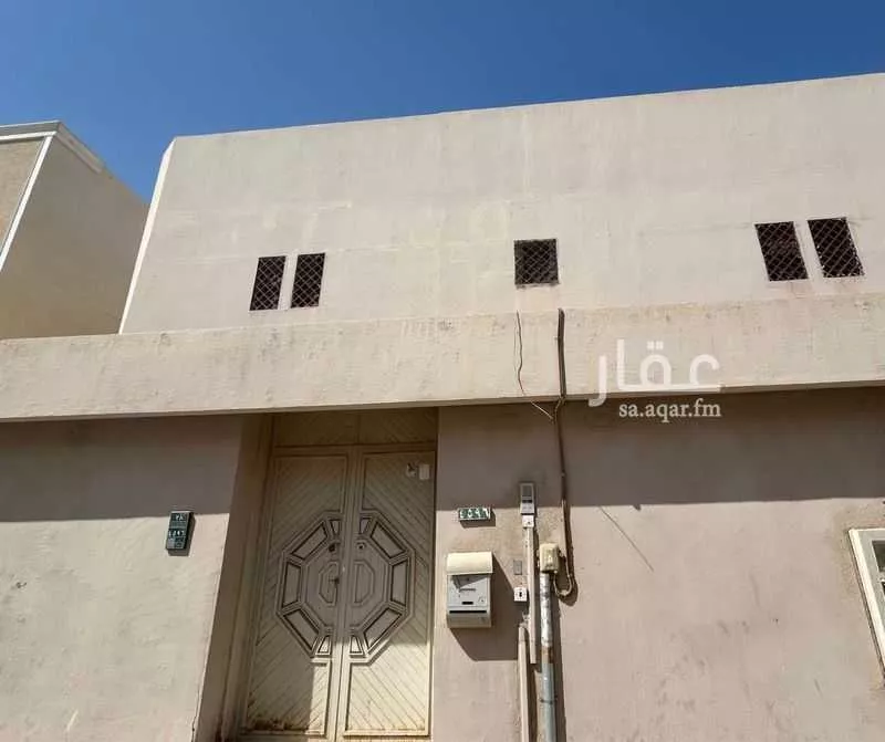 فيلا 10 غرف في العريجاء الغربية 1